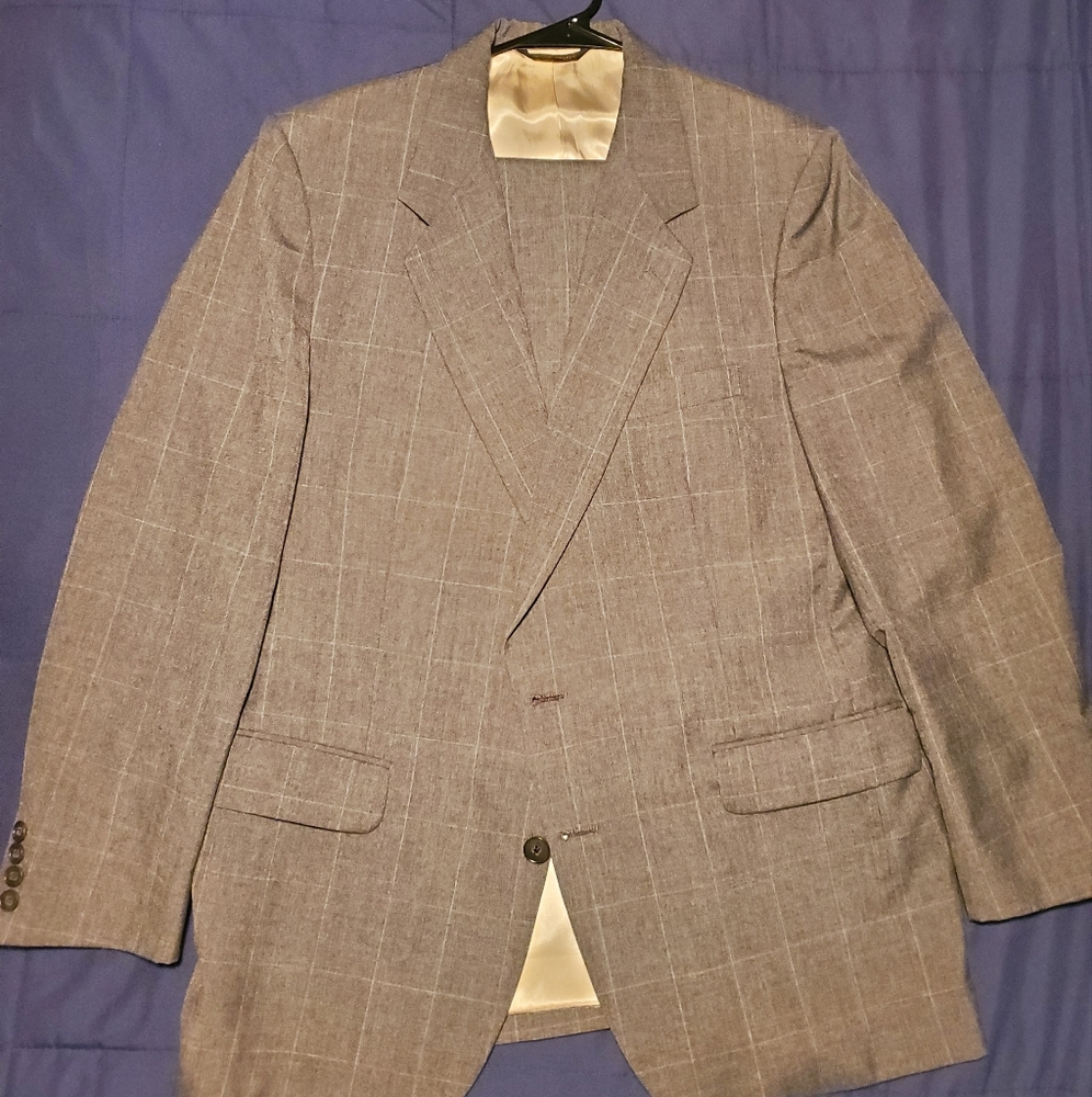 Mens Patterned Gray Suit